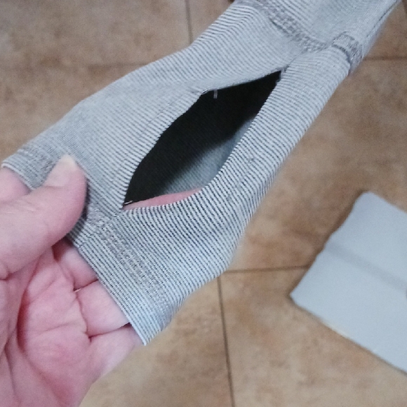 NWOT- RBX Women's Light Gray Hoodie - Picture 7 of 9